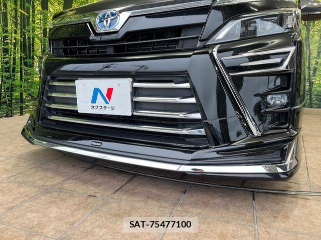 Toyota VOXY HYBRID 2018-09 8884597-5