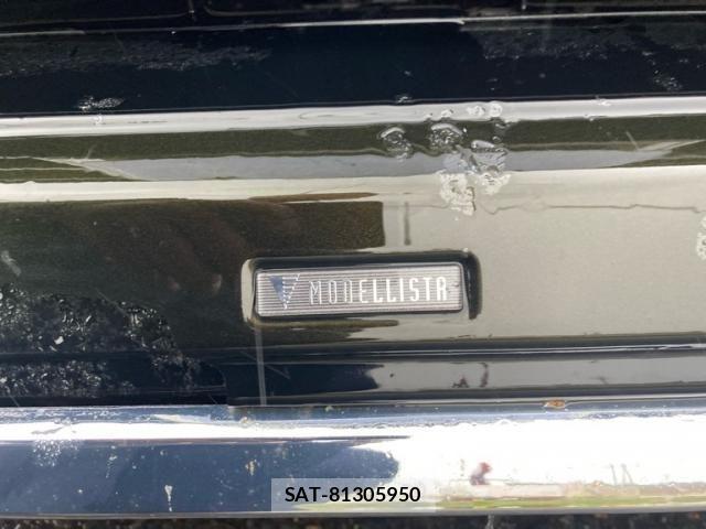 Toyota VOXY HYBRID 2019-12 8884599-4