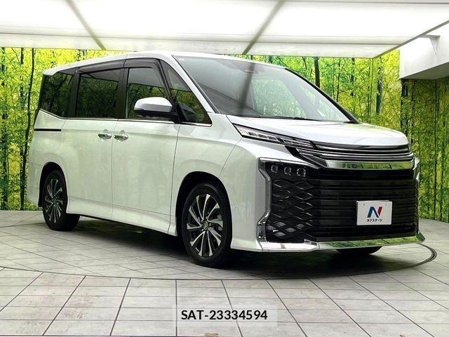 Toyota VOXY HYBRID 2025-10 8884587-16