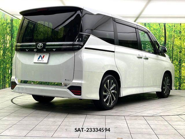 Toyota VOXY HYBRID 2025-10 8884587-17