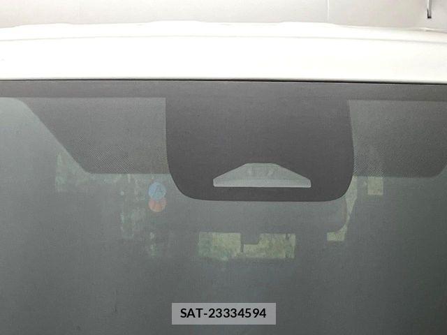 Toyota VOXY HYBRID 2025-10 8884587-2