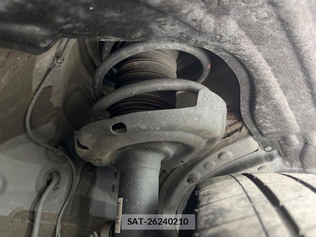 Toyota VOXY HYBRID 2024-11 8884589-19