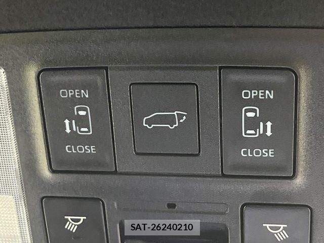 Toyota VOXY HYBRID 2024-11 8884589-5