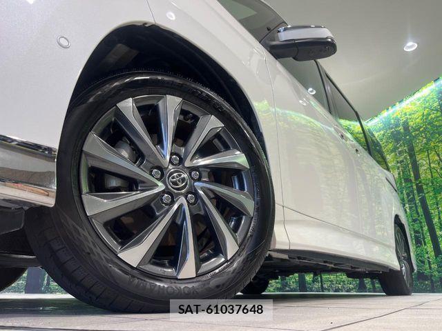 Toyota VOXY HYBRID 2023-10 8884591-13