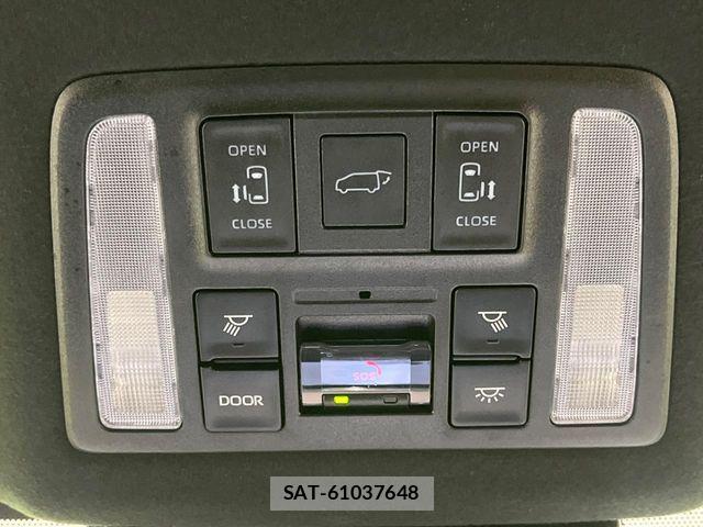 Toyota VOXY HYBRID 2023-10 8884591-6