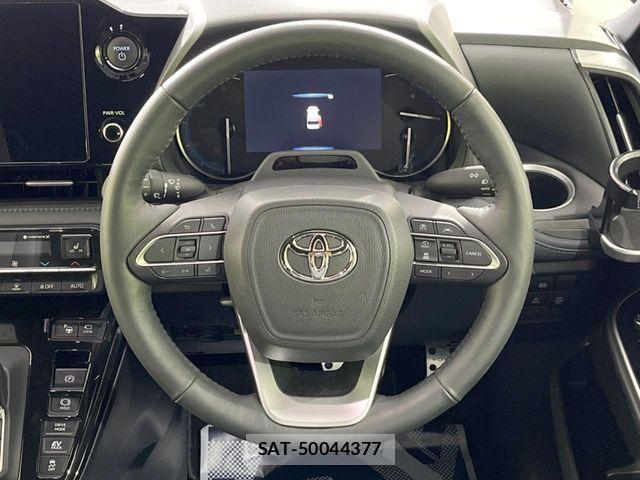 Toyota VOXY HYBRID 2024-09 8884588-11