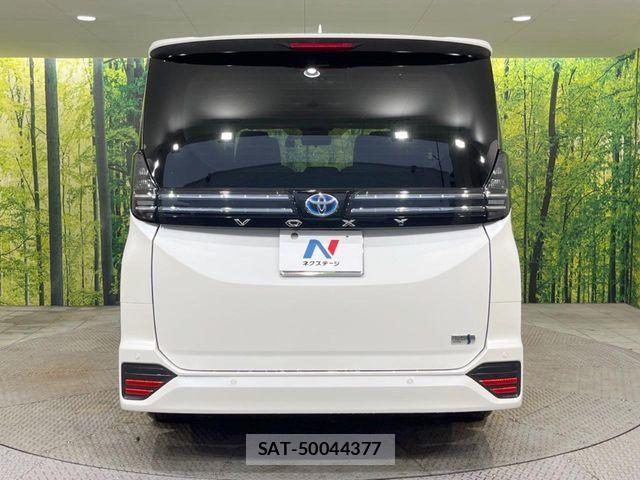 Toyota VOXY HYBRID 2024-09 8884588-15