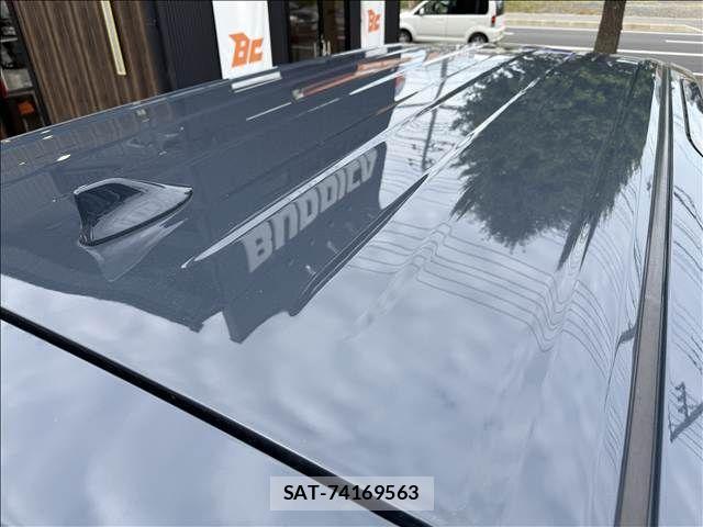 Toyota VOXY HYBRID 2022-09 1382134-18