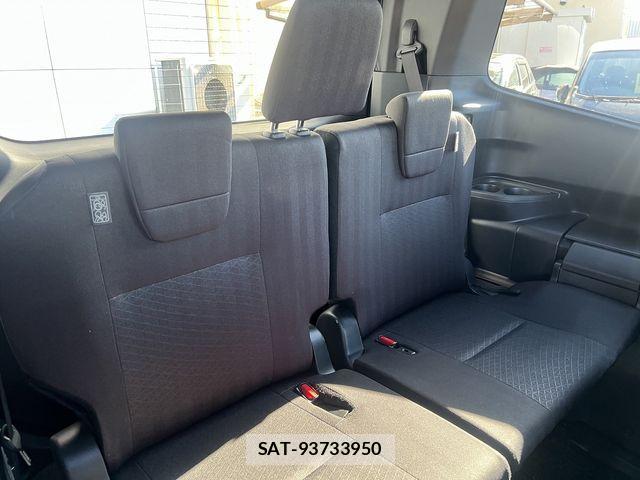 Toyota VOXY HYBRID 2023-09 2252861-22