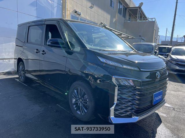 Toyota VOXY HYBRID 2023-09 2252861-2