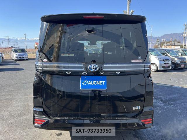 Toyota VOXY HYBRID 2023-09 2252861-4