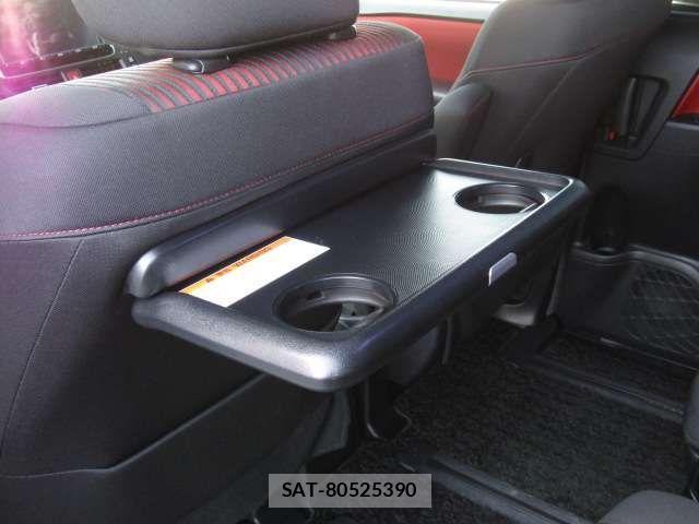 Toyota VOXY HYBRID 2017-07 4051653-16