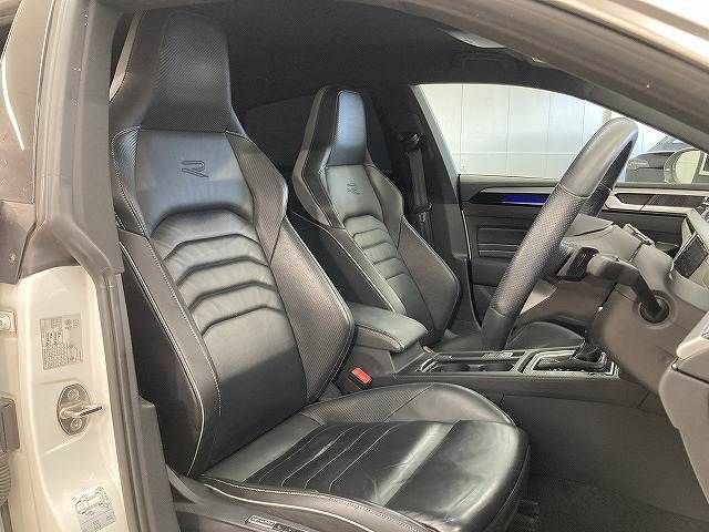 VolksWagen ARTEON 2021-09 3687652-4