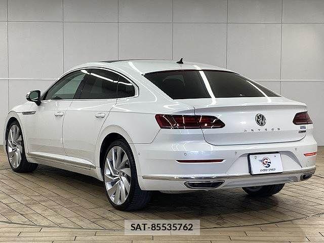 VolksWagen ARTEON 2019-12 3911215-16