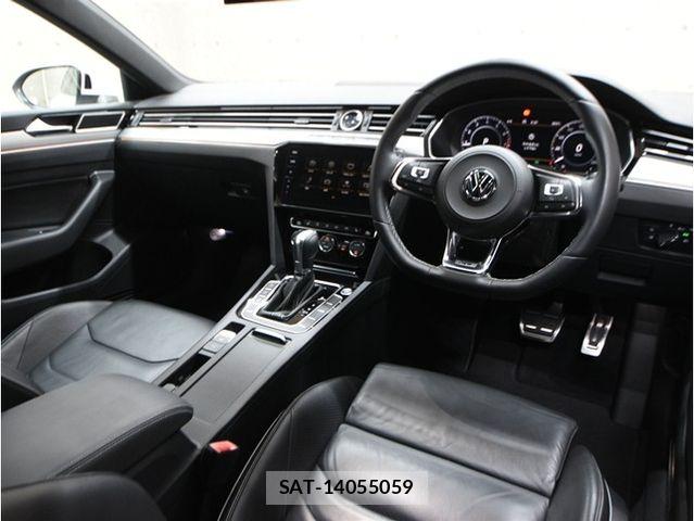 VolksWagen ARTEON 2017-10 7227068-15