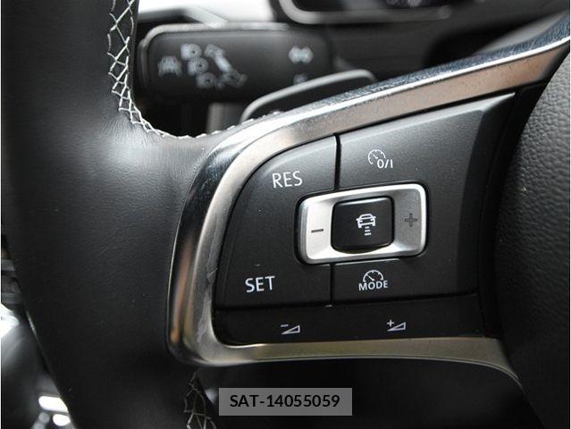 VolksWagen ARTEON 2017-10 7227068-16