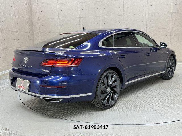VolksWagen ARTEON 2018-02 7227071-1