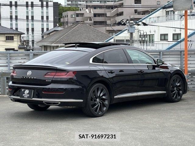 VolksWagen ARTEON 2017-11 7252830-2