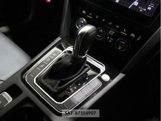 VolksWagen ARTEON 2017-11 7458817-24