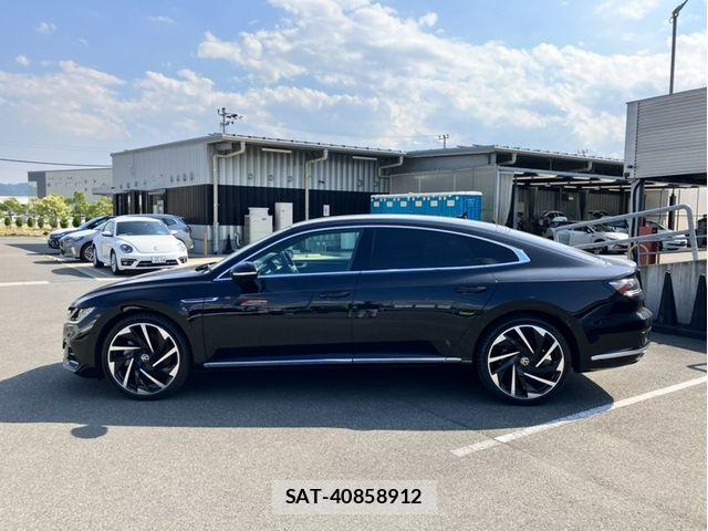 VolksWagen ARTEON 2023-04 7458816-14