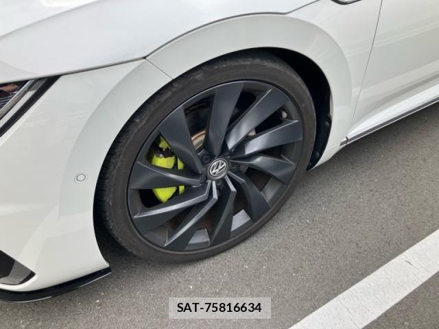 VolksWagen ARTEON 2019-10 7563078-3