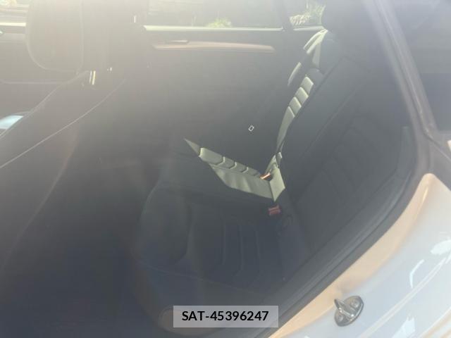 VolksWagen ARTEON 2018-03 7730688-10