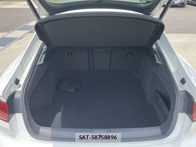 VolksWagen ARTEON 2019-07 8039152-12