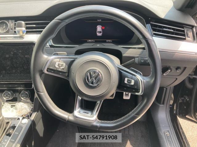VolksWagen ARTEON 2018-09 8039156-10
