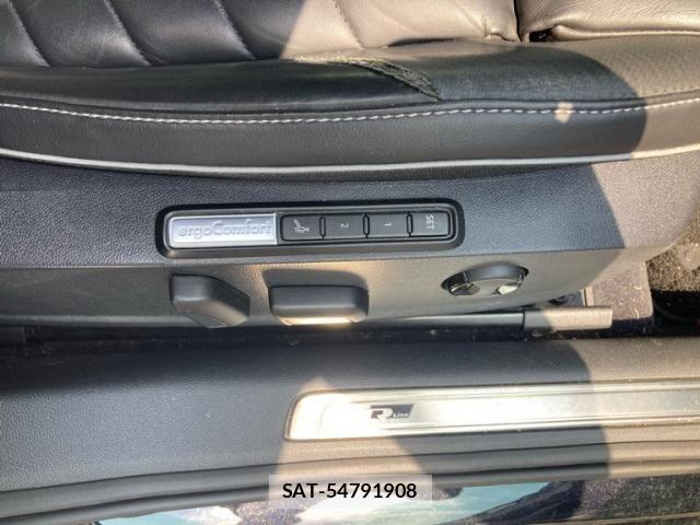 VolksWagen ARTEON 2018-09 8039156-13
