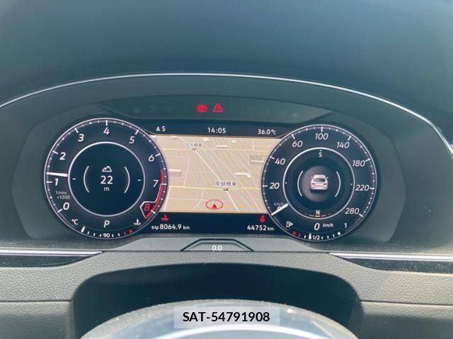 VolksWagen ARTEON 2018-09 8039156-16