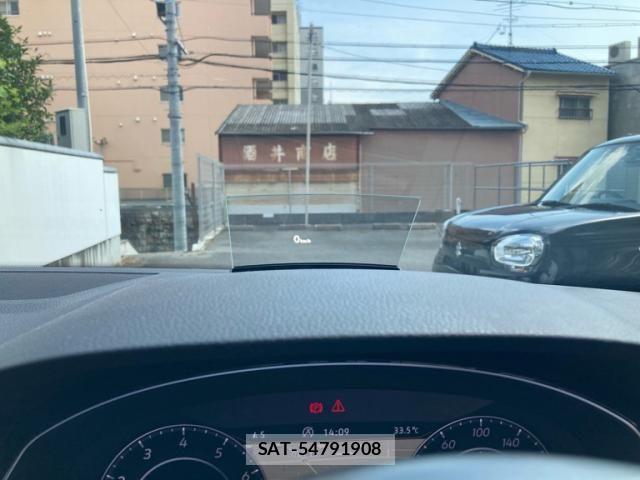 VolksWagen ARTEON 2018-09 8039156-24