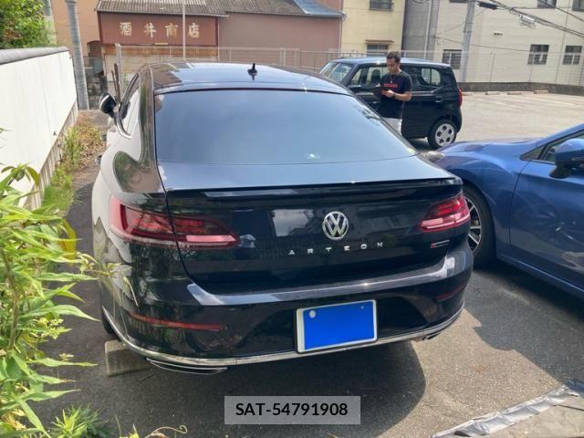 VolksWagen ARTEON 2018-09 8039156-6