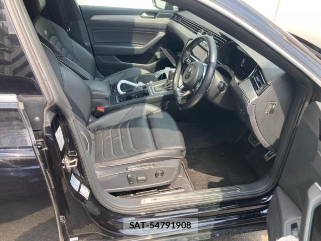 VolksWagen ARTEON 2018-09 8039156-8