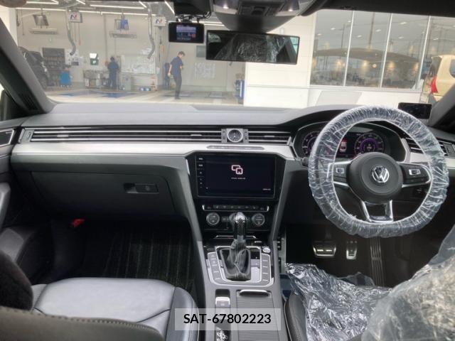 VolksWagen ARTEON 2020-09 8232378-10