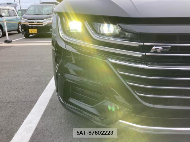 VolksWagen ARTEON 2020-09 8232378-28