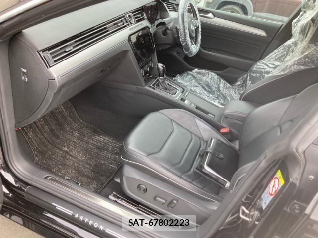 VolksWagen ARTEON 2020-09 8232378-5