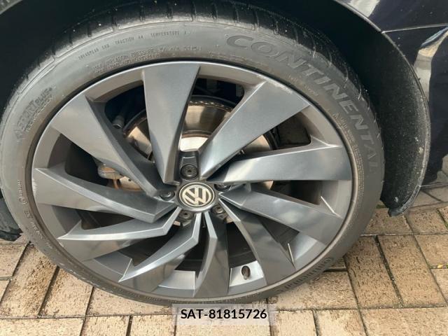 VolksWagen ARTEON 2018-04 8318052-4