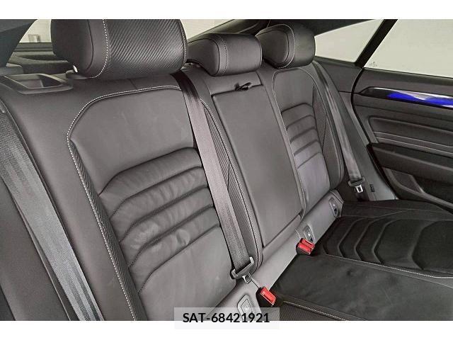 VolksWagen ARTEON 2023-03 8318050-11