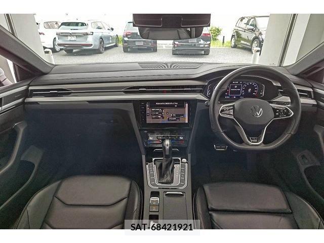VolksWagen ARTEON 2023-03 8318050-1