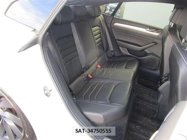 VolksWagen ARTEON 2019-05 8318051-12
