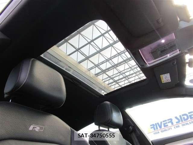 VolksWagen ARTEON 2019-05 8318051-13