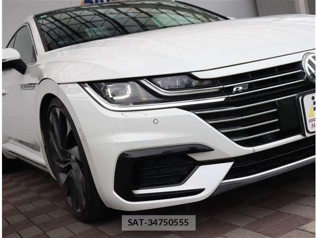 VolksWagen ARTEON 2019-05 8318051-14
