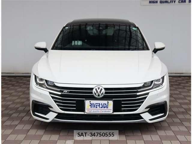 VolksWagen ARTEON 2019-05 8318051-15