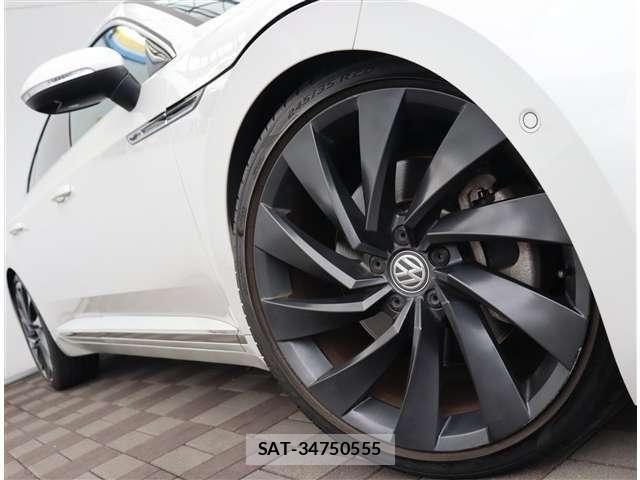 VolksWagen ARTEON 2019-05 8318051-18