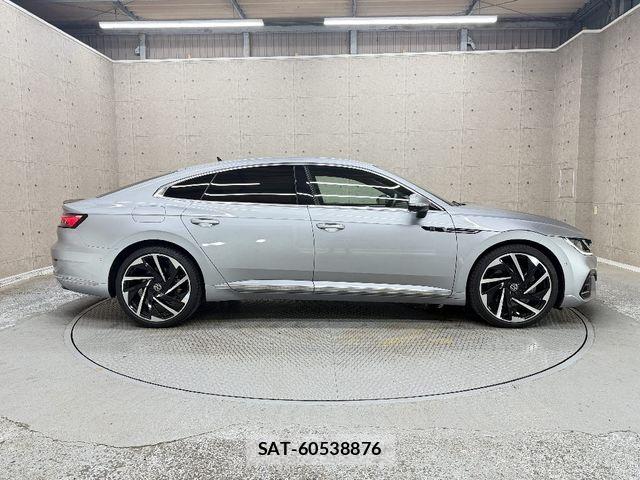 VolksWagen ARTEON 2022-05 8334935-8
