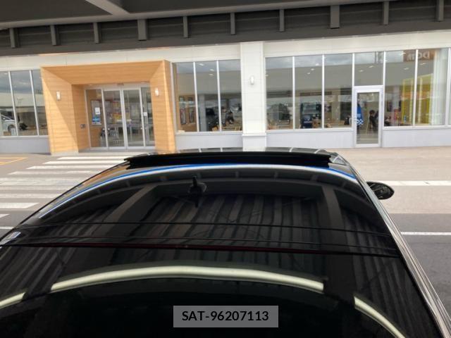 VolksWagen ARTEON 2017-11 8372374-7
