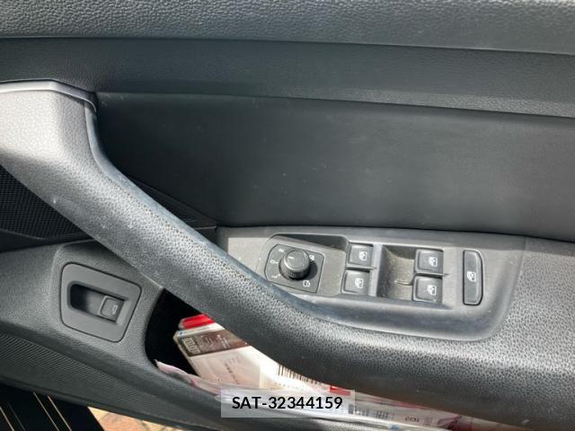 VolksWagen ARTEON 2019-10 8372372-11