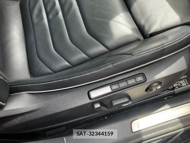 VolksWagen ARTEON 2019-10 8372372-13