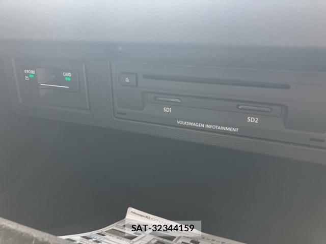VolksWagen ARTEON 2019-10 8372372-19