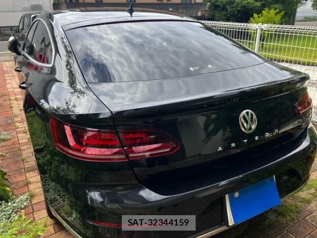 VolksWagen ARTEON 2019-10 8372372-2